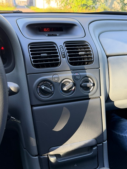 Renault Laguna 15 of 15
