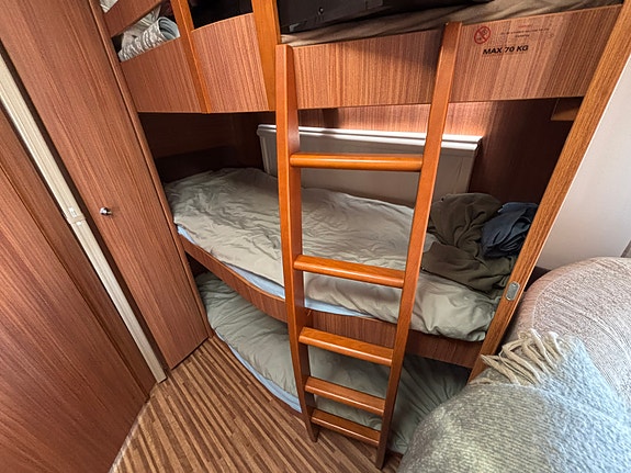 Adria Alpina 663 pt 4 of 9