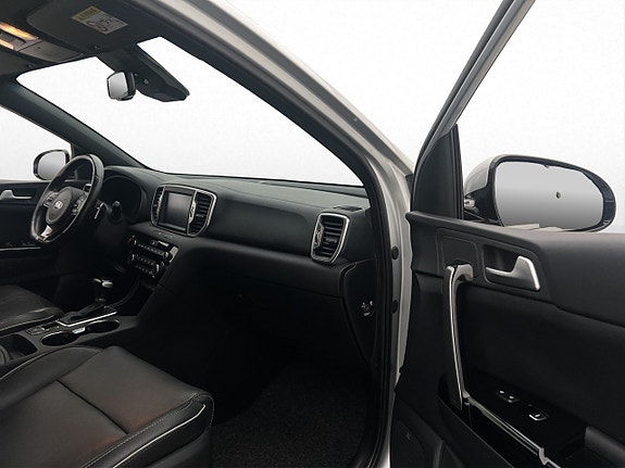 Kia Sportage 12 of 28
