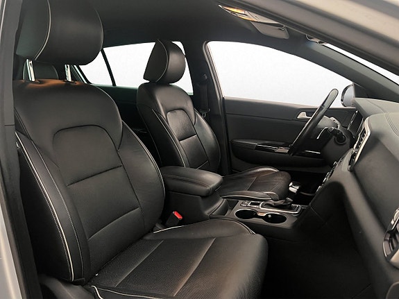 Kia Sportage 11 of 28