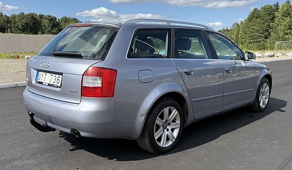 Audi A4 6 of 27