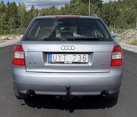 Audi A4 5 of 27