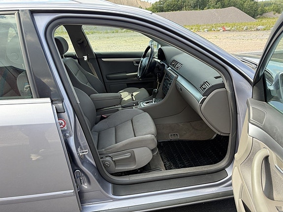 Audi A4 16 of 27