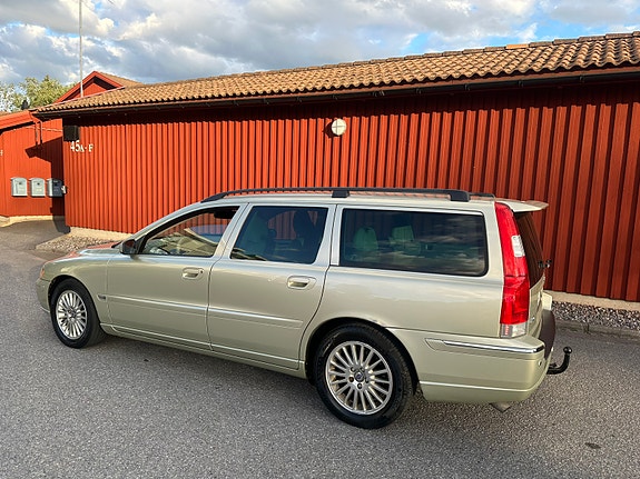 Volvo V70 6 of 10