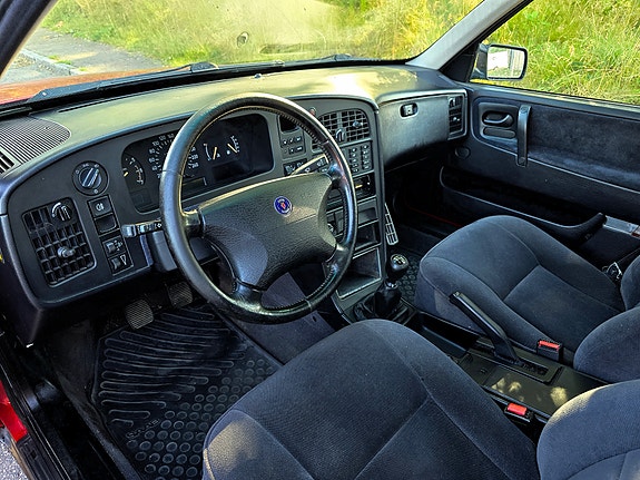 Saab 9000 3 of 4