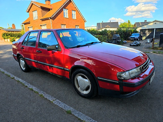 Saab 9000 2 of 4