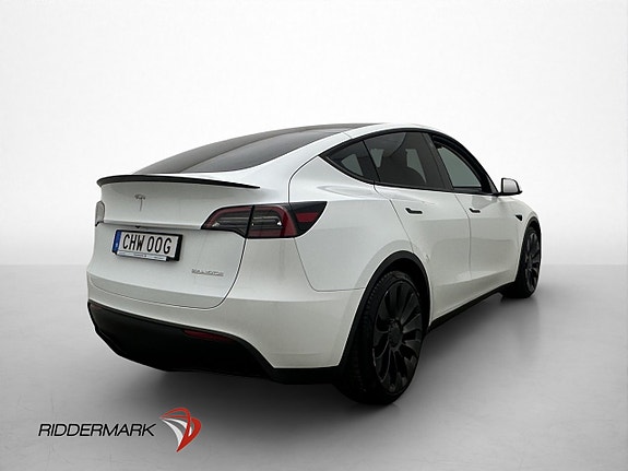 Tesla Model Y 8 of 30
