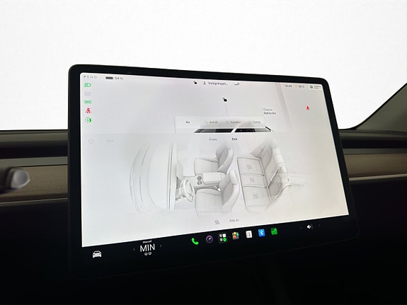 Tesla Model Y 22 of 30