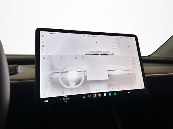 Tesla Model Y 21 of 30