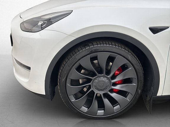 Tesla Model Y 30 of 30