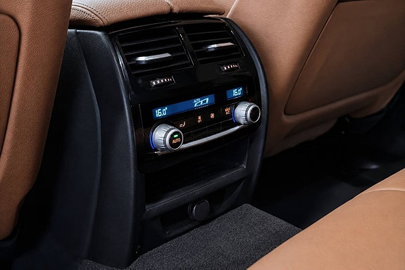BMW 530e 13 of 25