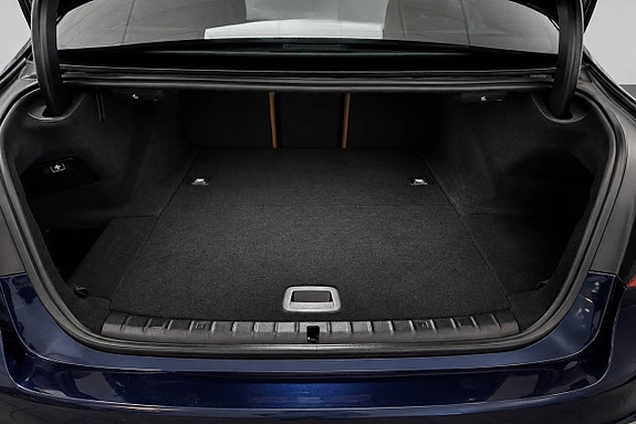BMW 530e 7 of 25