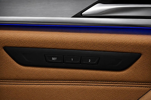 BMW 530e 16 of 25