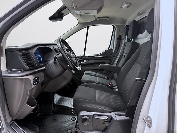 Ford Transit Custom 7 of 15