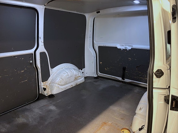 Volkswagen Transporter 9 of 14