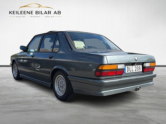 BMW 518 7 of 30