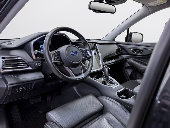 Subaru Outback 13 of 17