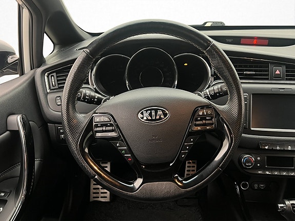 Kia Ceed 14 of 30
