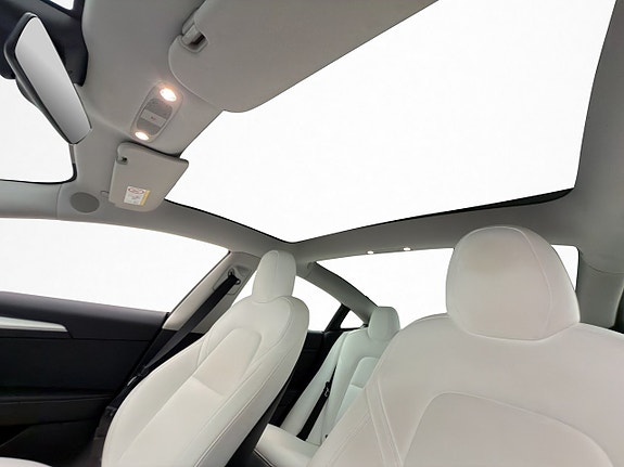 Tesla Model 3 13 of 30