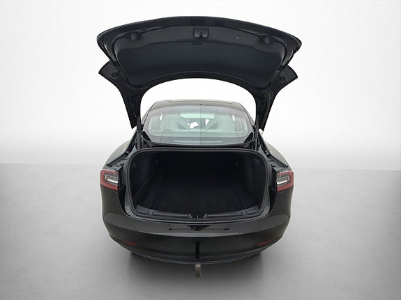 Tesla Model 3 30 of 30