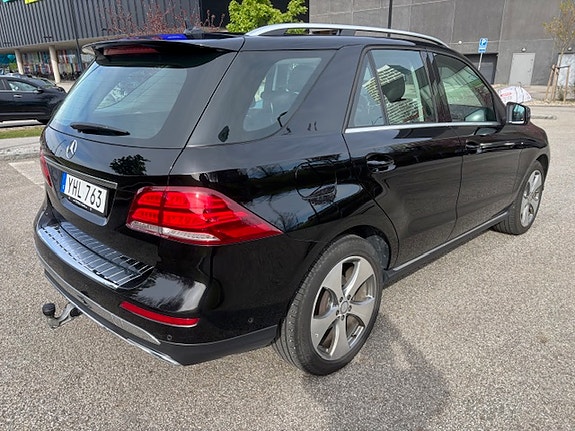 Mercedes-Benz GLE350 d 3 of 12