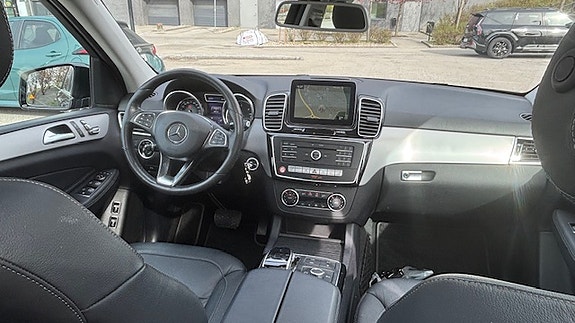 Mercedes-Benz GLE350 d 5 of 12
