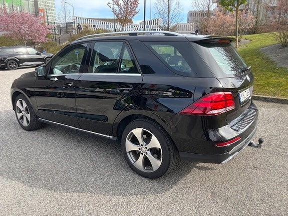 Mercedes-Benz GLE350 d 4 of 12