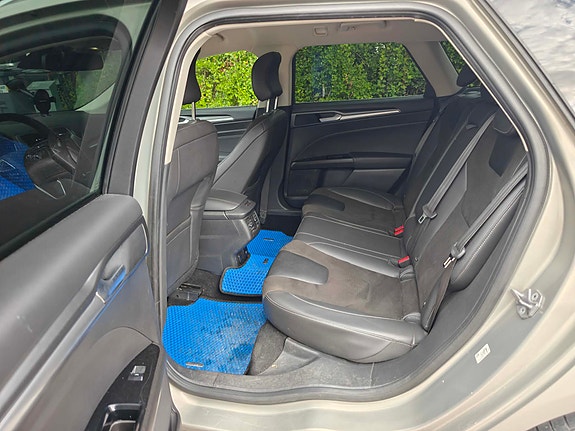 Ford Mondeo 11 of 11
