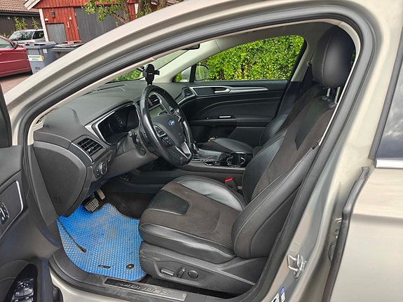 Ford Mondeo 10 of 11