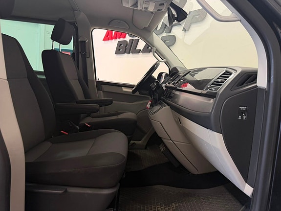 Volkswagen Transporter 13 of 25