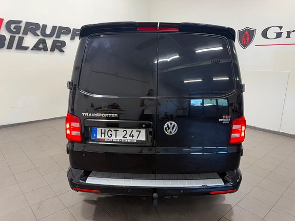Volkswagen Transporter 8 of 25