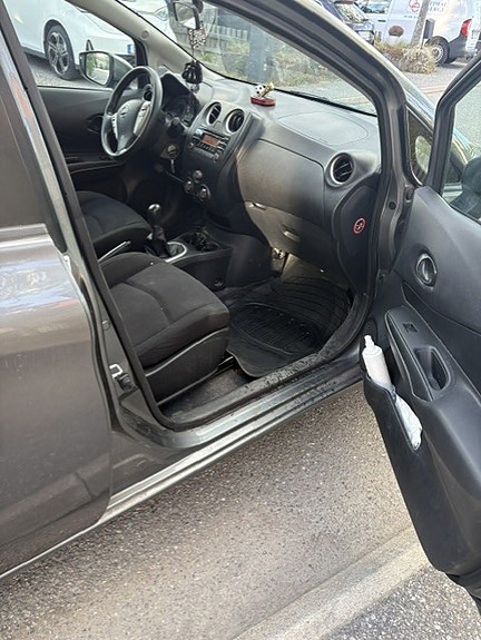 Nissan Note 3 of 4