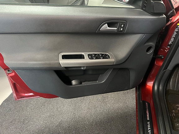 Volvo V50 15 of 17