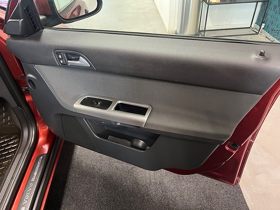 Volvo V50 17 of 17
