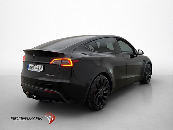 Tesla Model Y 8 of 30