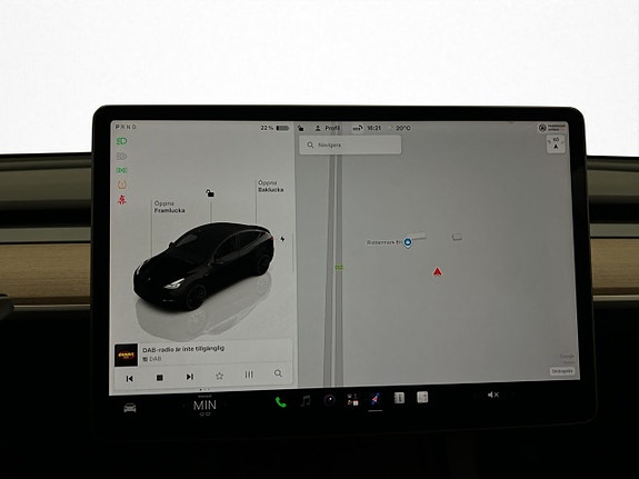 Tesla Model Y 20 of 30