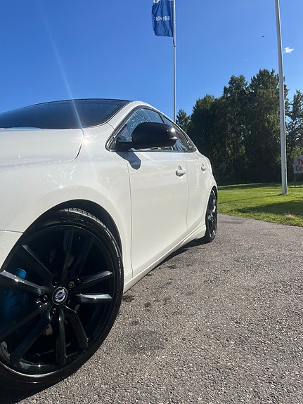Volvo V40 5 of 19