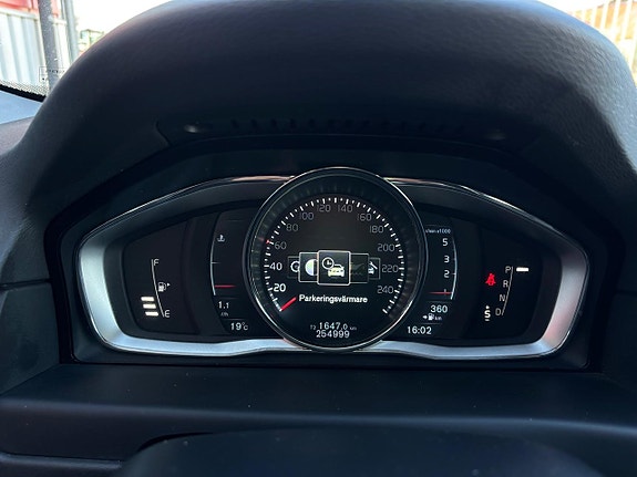 Volvo V70 13 of 30