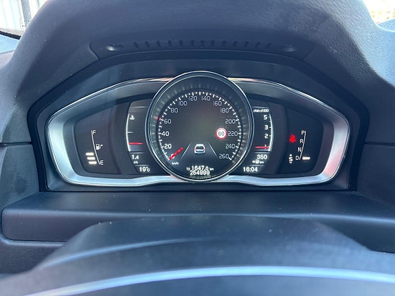 Volvo V70 17 of 30