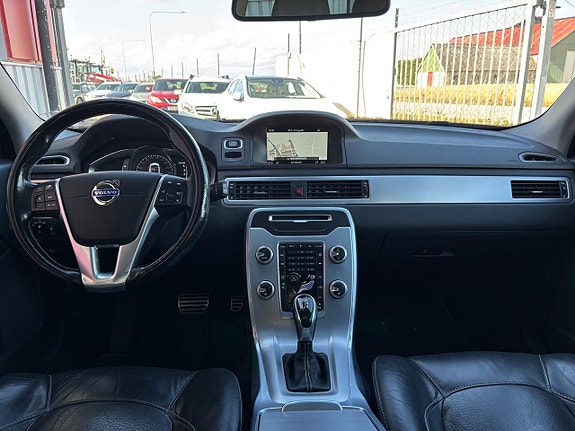Volvo V70 9 of 30