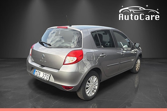Renault Clio 2 of 5