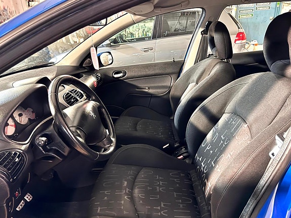 Peugeot 206 10 of 11