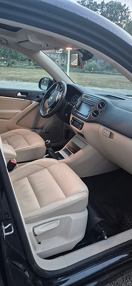 Volkswagen Tiguan 5 of 6