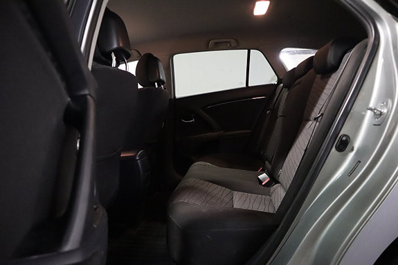 Toyota Avensis 9 of 21