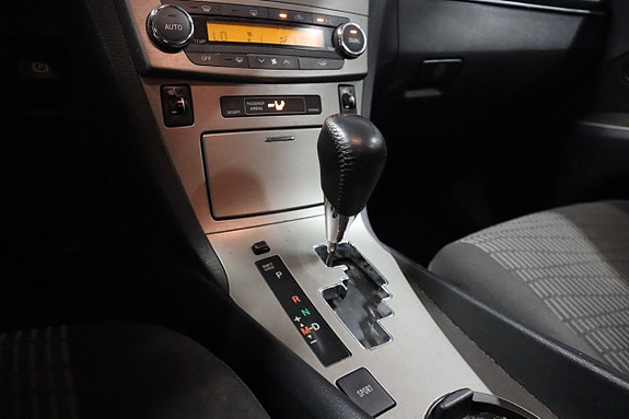 Toyota Avensis 16 of 21