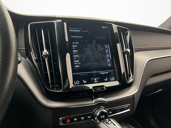 Volvo XC60 21 of 30