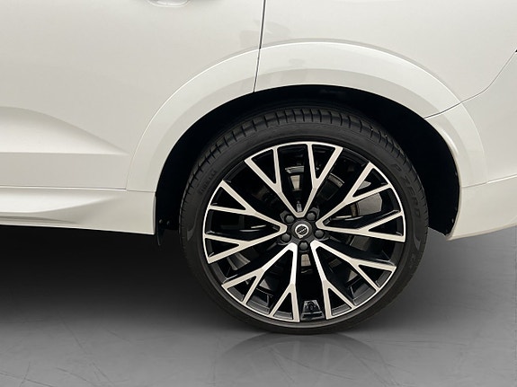 Volvo XC60 30 of 30