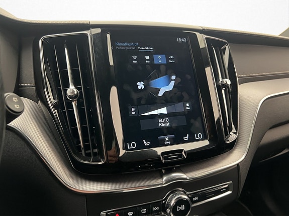 Volvo XC60 20 of 30