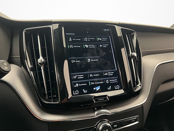 Volvo XC60 22 of 30