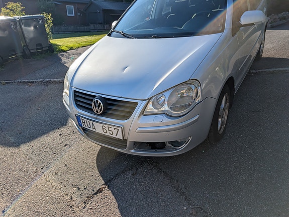 Volkswagen Polo 2 of 13